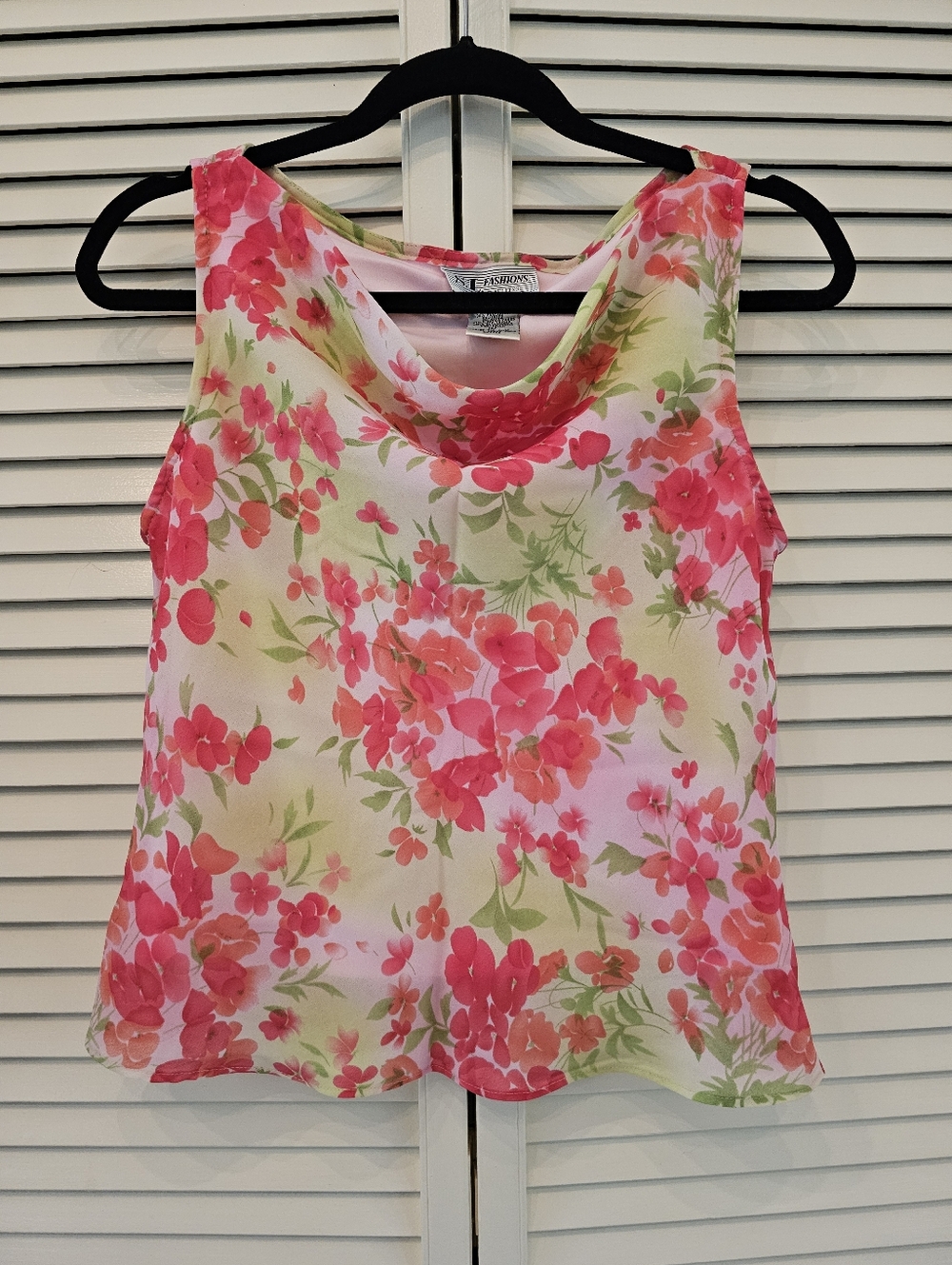 S.L. Fashions Top Sleeveless